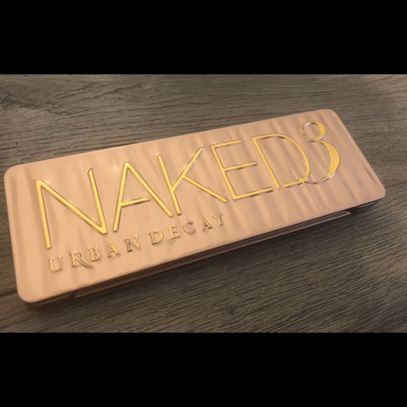Urban Decay Naked 3 Eyeshadow Palette - Picture 3 of 4